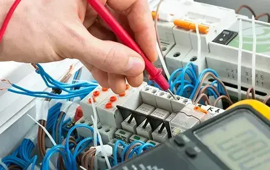 Professional electrician in Battersea